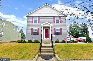 212 Lincoln Ave - Collingswood, NJ