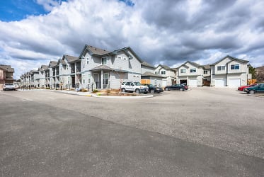 Fallingbrook Townhomes Apartments - undefined, undefined