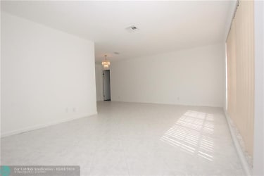 1122 NW 82nd Ave - undefined, undefined