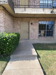 9503 Westpark Dr - Fort Worth, TX