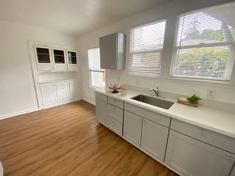 2351 82nd Ave - Oakland, CA