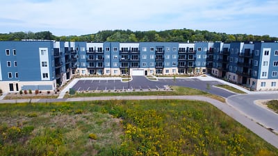 The Edge At Terravessa Apartments - Fitchburg, WI
