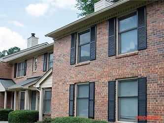 Villas On Briarcliff Apartments - Atlanta, GA