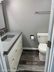 Newly Renovated 2 Bedroom Apartment In Ponca Just A Hop Skip And A Jump From Siouxland - Ponca, NE