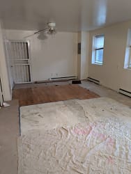 31-41 12th St unit 1 - Queens, NY