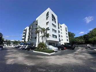 2715 Tigertail Ave #201 - Miami, FL
