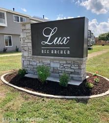 The LUX Off Archer Apartments - East Moline, IL