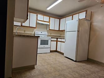 1805 16th Ave SE unit 1 365-8115 - Albany, OR