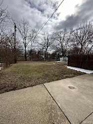 33940 Klein Rd - Fraser, MI