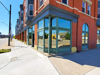 1692 E 55th St unit 100-OFFICE - Cleveland, OH