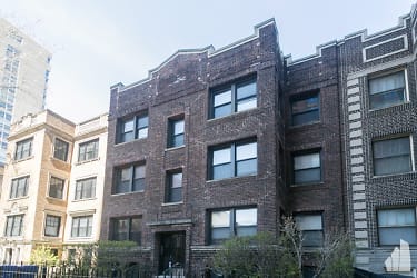 656 W Gordon Terrace unit 2 - Chicago, IL