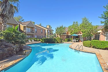 Westlake At Summer Cove Apartments - Houston, TX