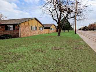 2006 Campus Dr unit 4 - Garden City, KS