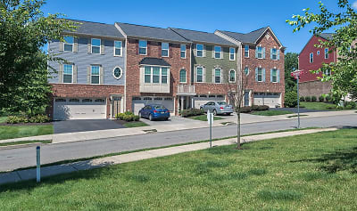 Rochester Village At Park Place Apartments - Cranberry Township, PA