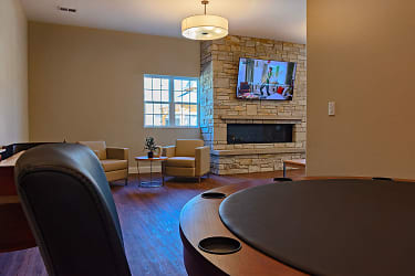 Foxtown Townhomes - Mequon, WI