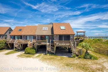 892 New River Inlet Rd - North Topsail Beach, NC