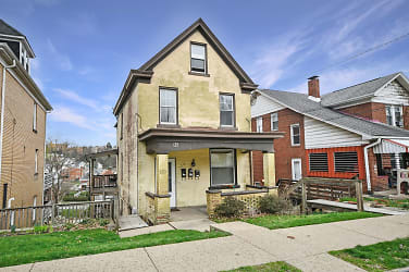 133 W Virginia Ave unit Second - Munhall, PA