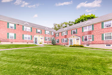 Schuyler Place Apartments - Menands, NY
