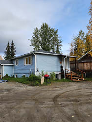 2763 Mack Blvd unit 2 - Fairbanks, AK