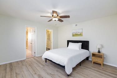 Room For Rent - Henderson, NV