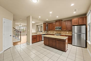 2556 Jacobson Dr - Lewisville, TX