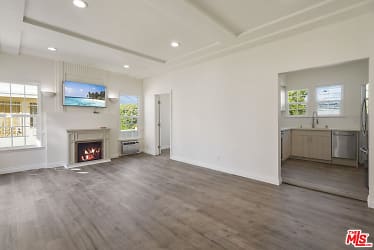 228 S Reeves Dr #B - Beverly Hills, CA