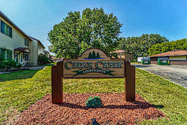 Cedar Creek Apartments - Oshkosh, WI