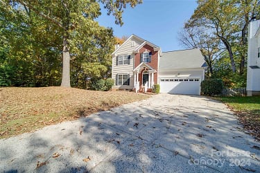15005 Rothesay Dr - Charlotte, NC