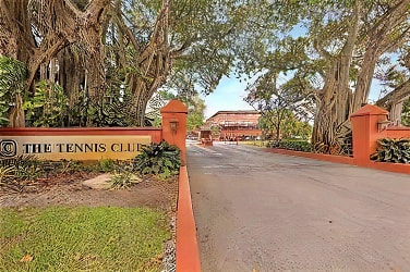 640 Tennis Club Dr unit 311 - Fort Lauderdale, FL