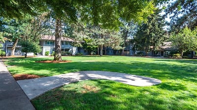 Countryside Apartments - Springfield, OR