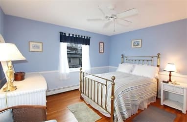 107 Spring St unit 3-2 - Watertown, MA