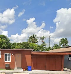 833 NW 10th Terrace - Fort Lauderdale, FL