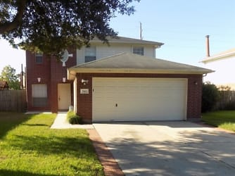 7915 Scarlet Tanager Drive - Humble, TX