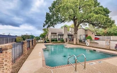 1618 Pecan Chase Cir 70 Apartments - Arlington, TX