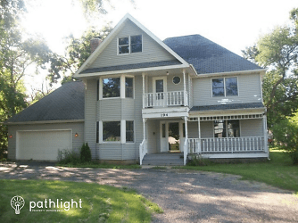 194 Pomeroy Avenue - Crystal Lake, IL