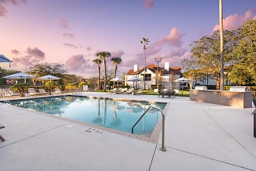 Lenox Cove Apartments - Jacksonville, FL