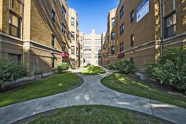 8236 S Maryland Apartments - Chicago, IL