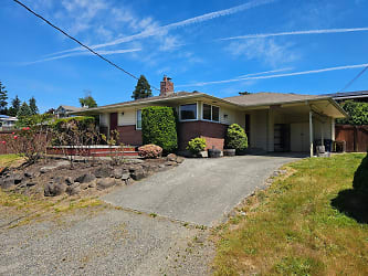 18638 4th Ave SW - Normandy Park, WA