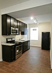 3119 W Lawrence Ave - Chicago, IL