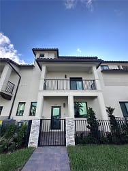 4470 NW 83rd Ave - Doral, FL