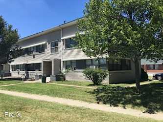 126 E 13th St - Baxter Springs, KS