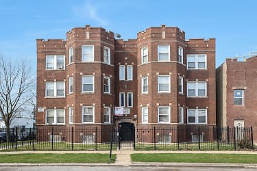 7656 S May St - Chicago, IL