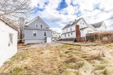 14 Stanley Ave #2 - Taunton, MA