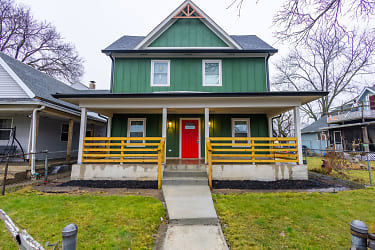 209 N Beville Ave - Indianapolis, IN
