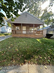866 Reed Ave - Akron, OH