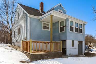 11512 Hackett St - Sugar Creek, MO