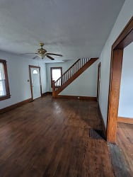 715 Webb Ave SW - Massillon, OH