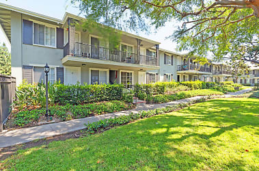 Park Magnolia Apartment Homes - Tustin, CA
