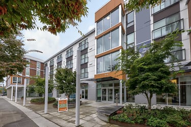 Green Leaf Encore Apartments - Seattle, WA