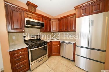 31-56 37th St - Queens, NY